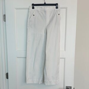 SPANX Stretch Twill White Capris Pants